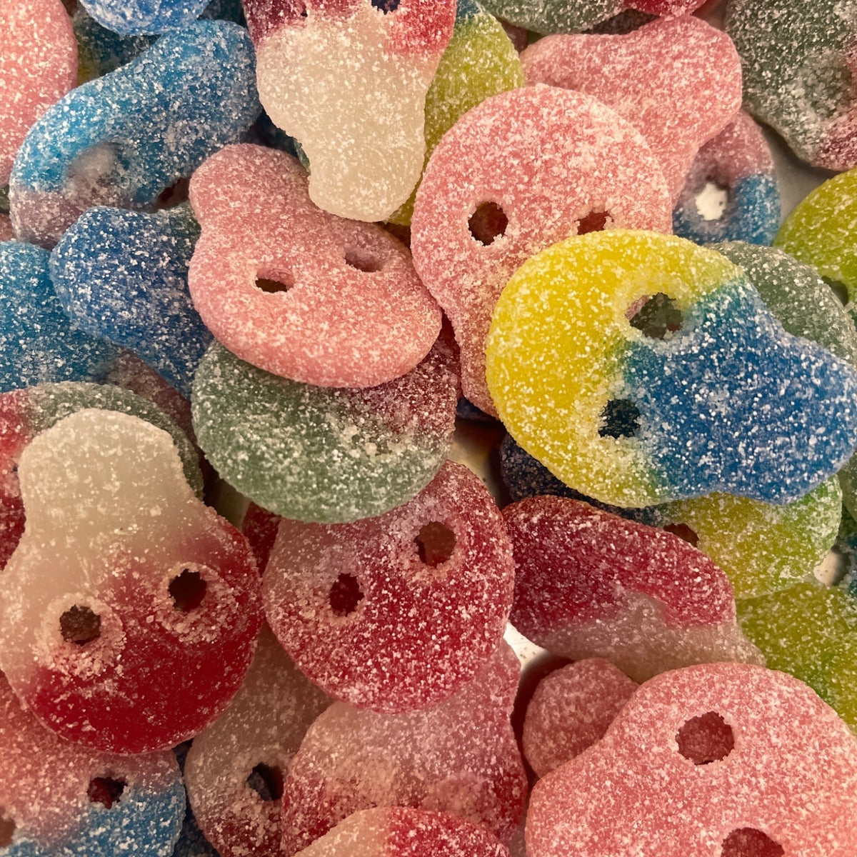 Close-up of Sura Skallar Mix sour skull candies